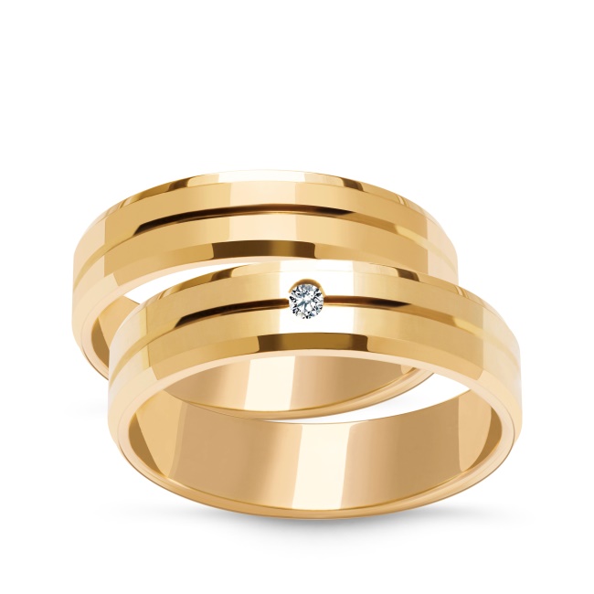 zk080_gold Złote obrączki zdobione fazowane 5mm